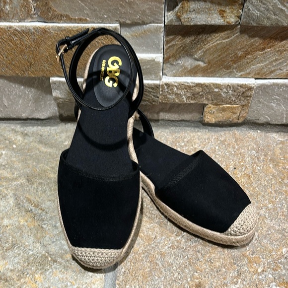 G by Guess Shoes - NEW- GBG Guess black espadrilles/mules